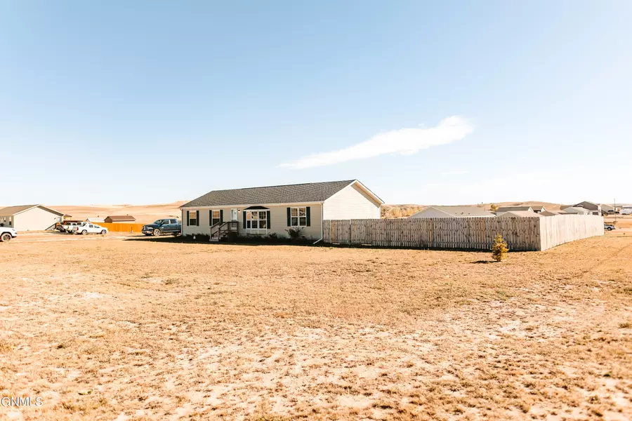 12466 23h ST NW, Watford City, ND 58854