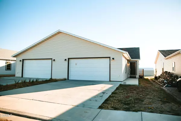 802 2nd ST NE,  Watford City,  ND 58854