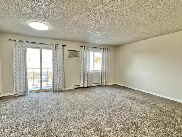 Bismarck, ND 58504,1112 Portland DR