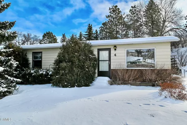 4 2nd AVE, Burlington, ND 58722