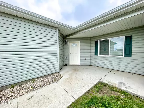 Stanley, ND 58784,115 Hilltop WAY