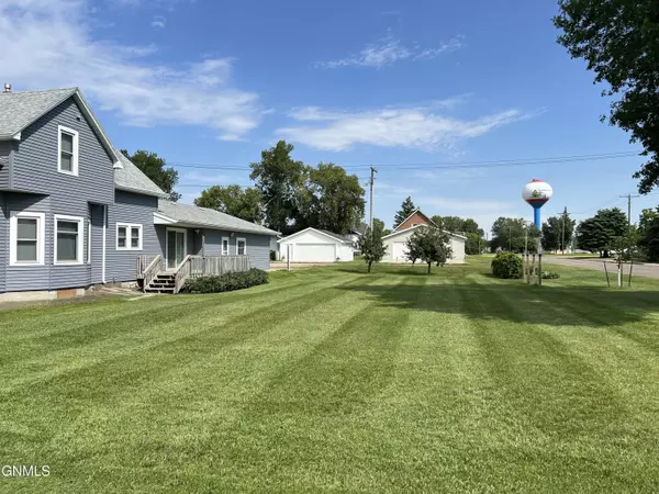 Garrison, ND 58540,105 2nd AVE NW