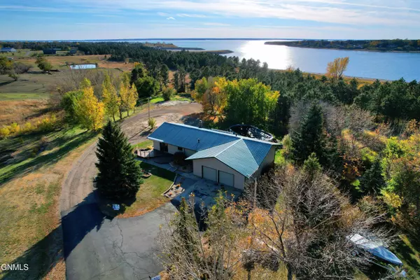 1333 41e AVE NW,  Garrison,  ND 58540