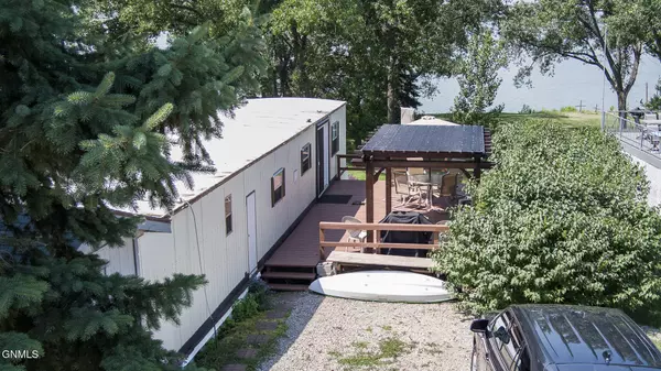 11 Trailer Area 1, Lake Tschida, ND 58533