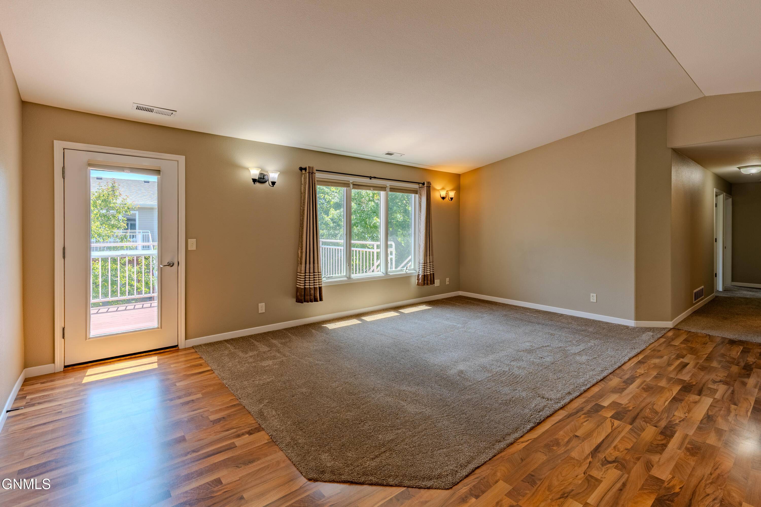 4521 Sundancer LOOP SE,  Mandan,  ND 58554