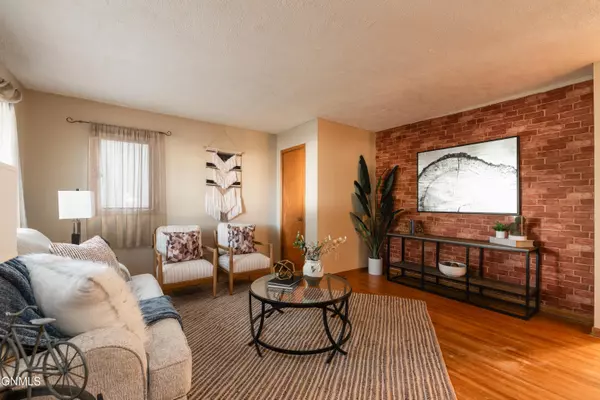 Bismarck, ND 58501,719 27th ST