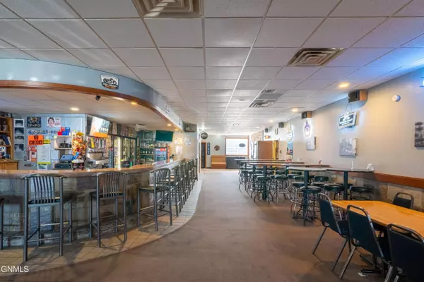 Valley City, ND 58072,146 2nd AVE NE