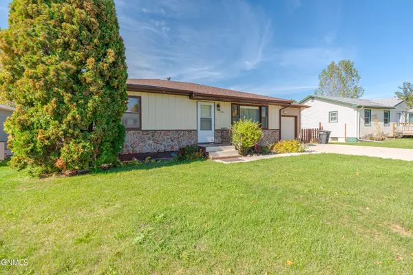 Bismarck, ND 58501,1902 Ryan DR