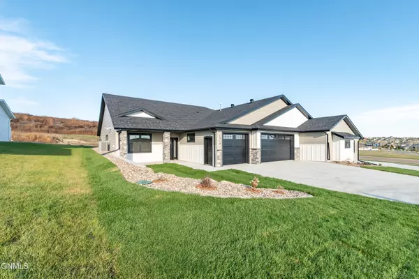 Bismarck, ND 58503,1918 Prairie Hawk DR