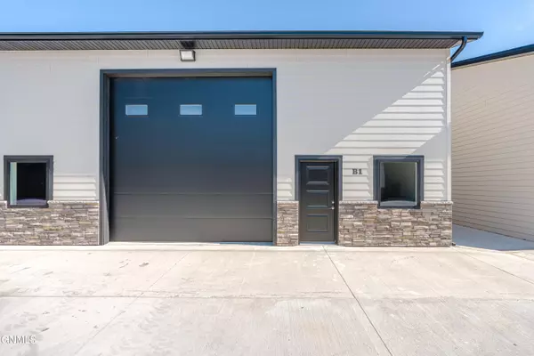 Bismarck, ND 58503,5902 Burnt Creek LOOP