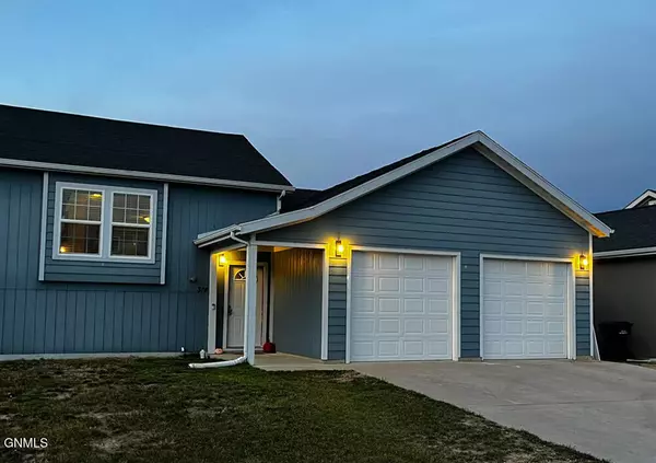 Watford City, ND 58854,314 25th AVE NE