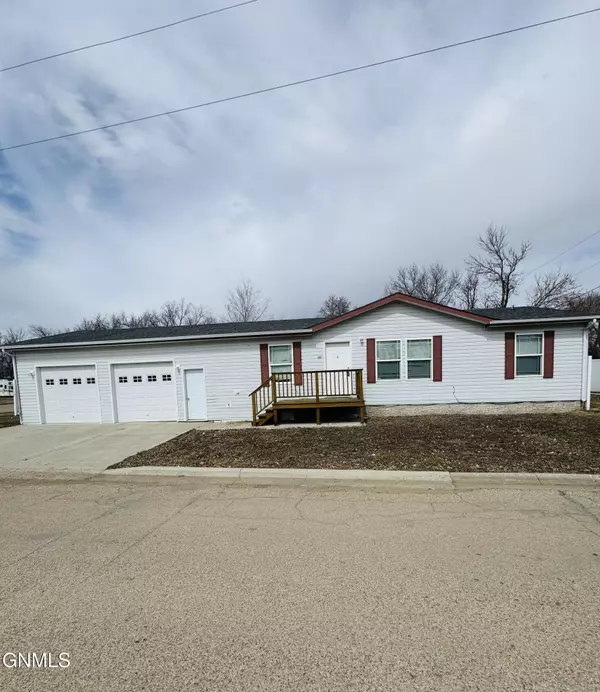 Crosby, ND 58730,103 4th AVE NE