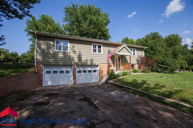 4504 Freeman RD, Manhattan, KS 66502