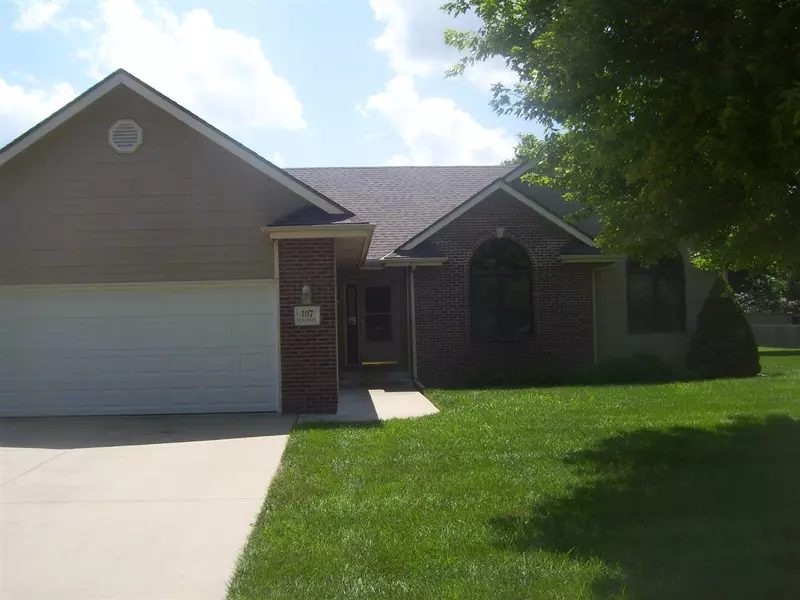 107 E Lasley ST, St. Marys, KS 66536