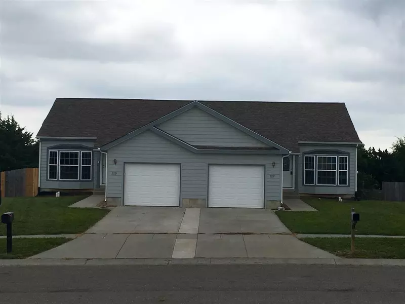 2217-2219 Thompson DR, Junction City, KS 66441