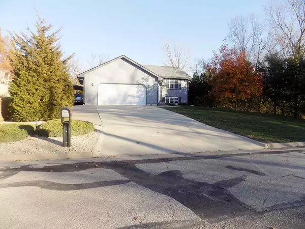 Topeka, KS 66617,5110 NE Wallace LN