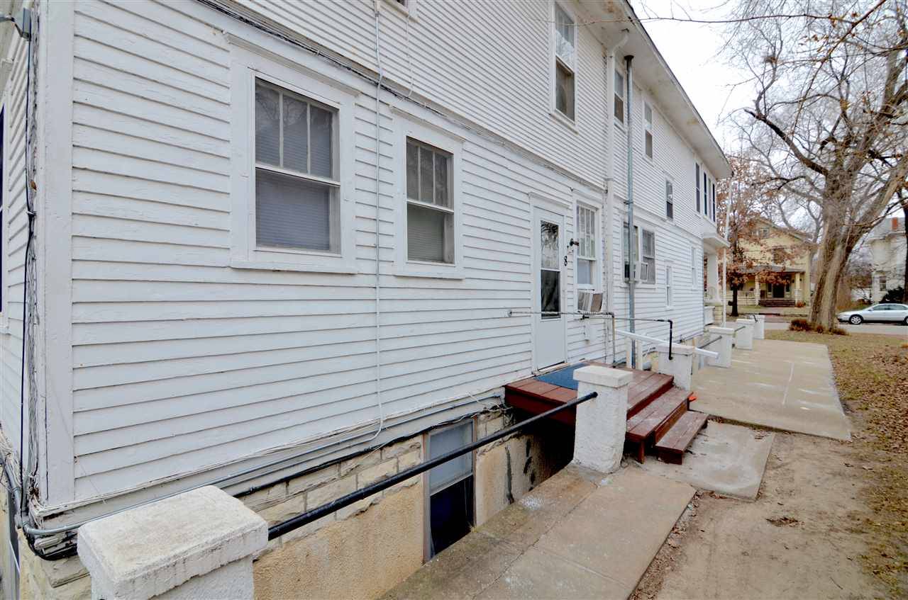 Manhattan, KS 66502,1020 Houston ST