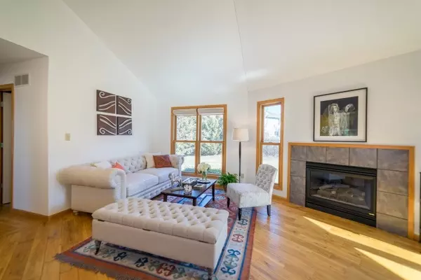 Manhattan, KS 66503,2044 Estella DR