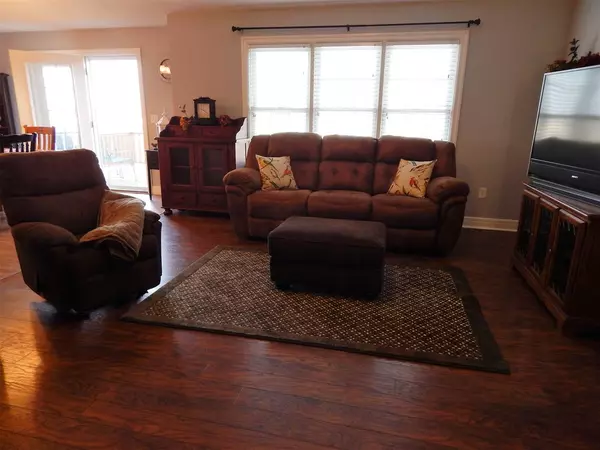 Manhattan, KS 66503,224 Highland Ridge DR