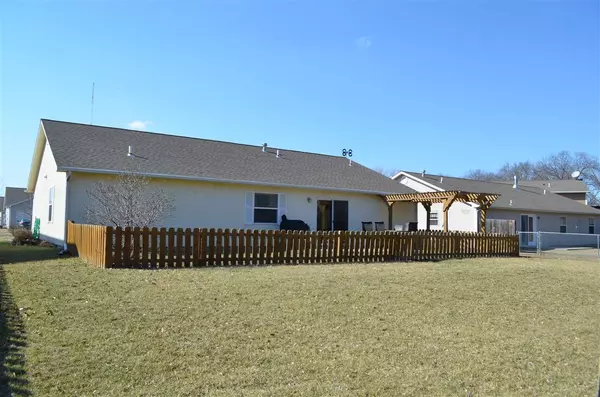 Manhattan, KS 66502,209 Hackberry AVE