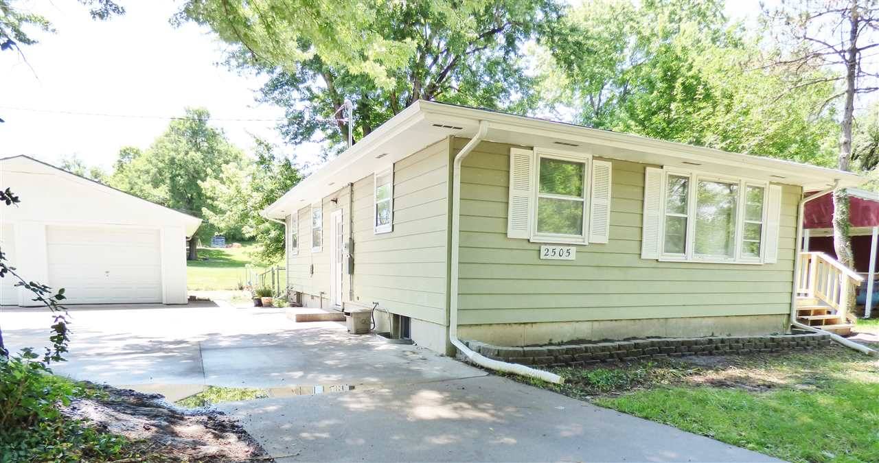 2505 Church CIR, Manhattan, KS 66502