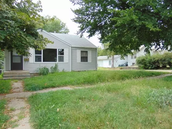 Clay Center, KS 67432,1611 7th ST