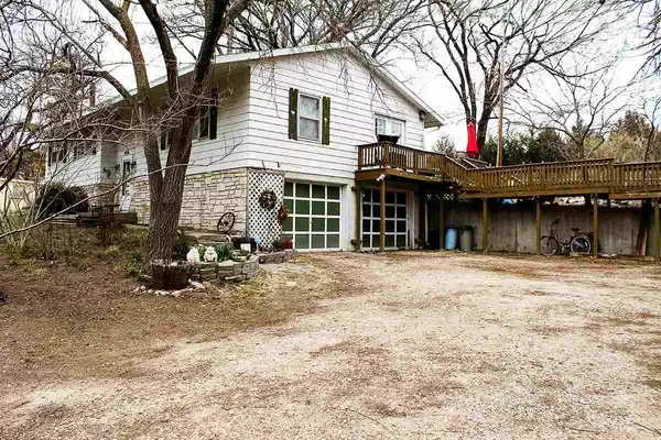 Manhattan, KS 66502,4514 Freeman RD