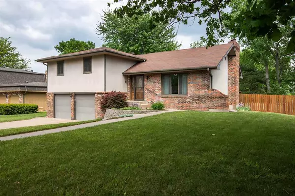 Manhattan, KS 66503,3049 Tamarak