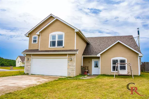 Alma, KS 66401,101 Red Bud CT