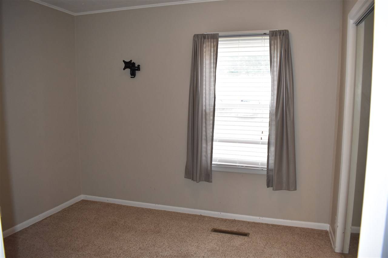 Topeka, KS 66616,542 NE Grattan ST