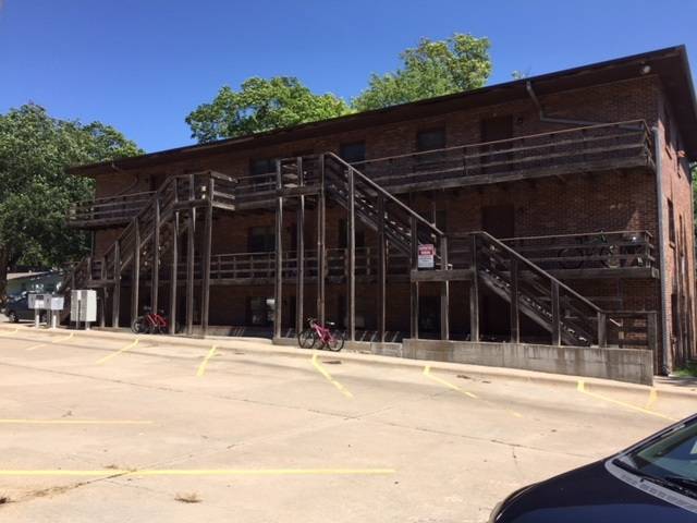 Manhattan, KS 66502,1221 Ratone