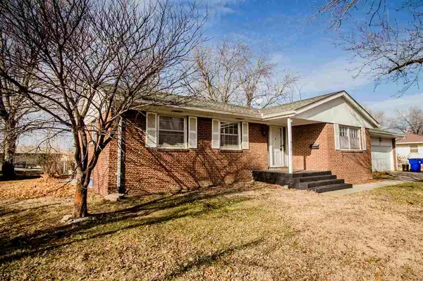 514 Countryside, Junction City, KS 66441