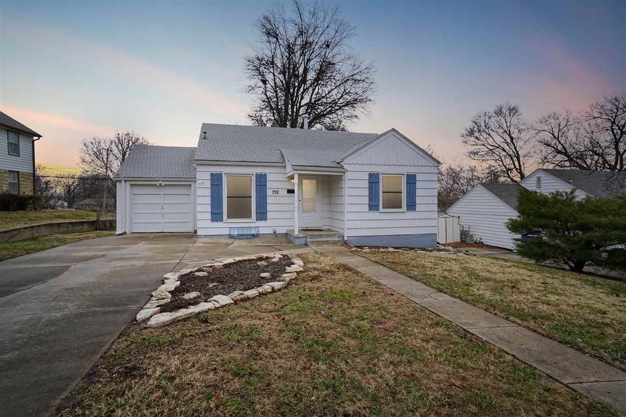 732 W Chestnut ST, Junction City, KS 66441