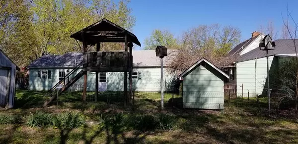 Clyde, KS 66938,709 Washington