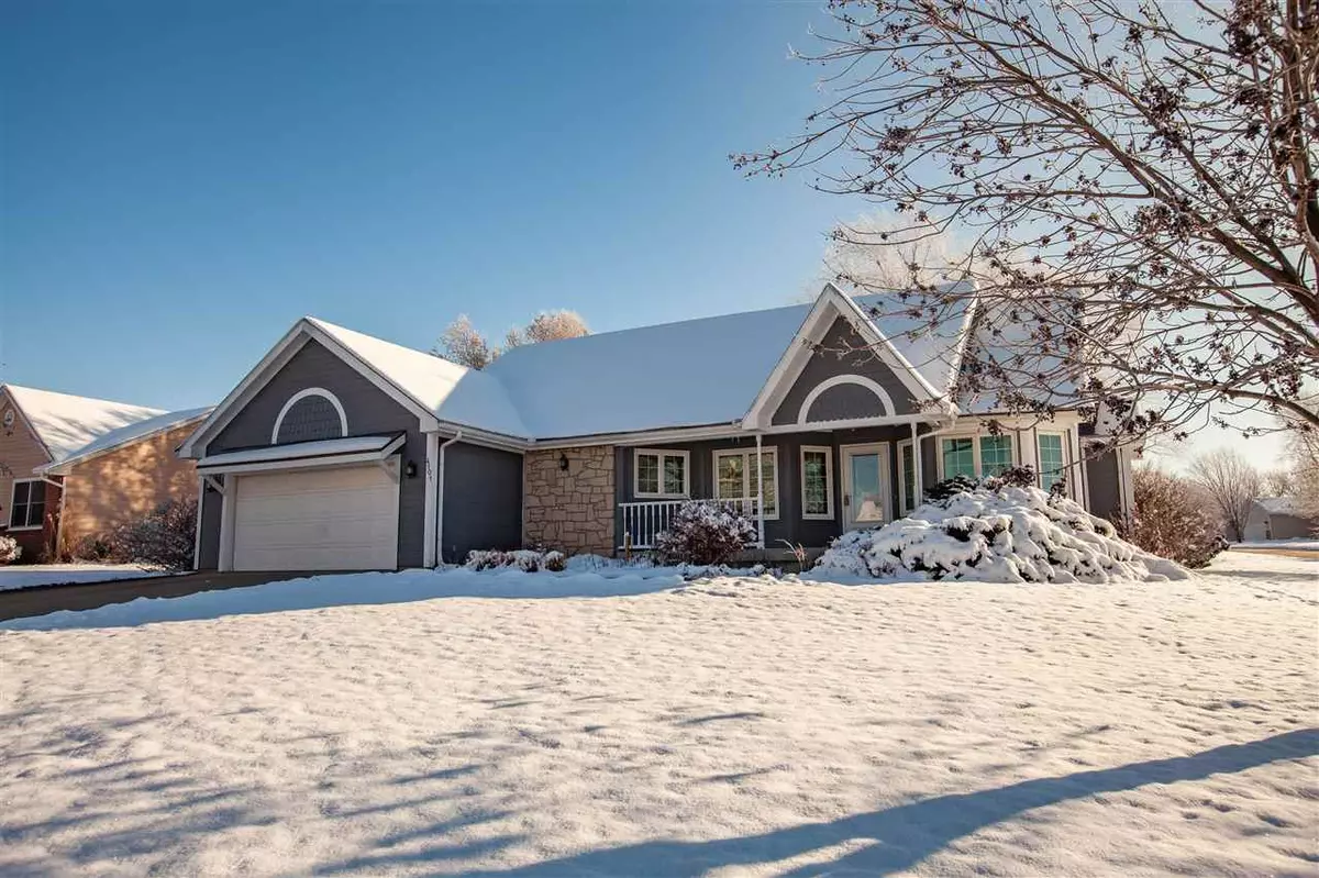 Manhattan, KS 66502,4101 Lindsey DR