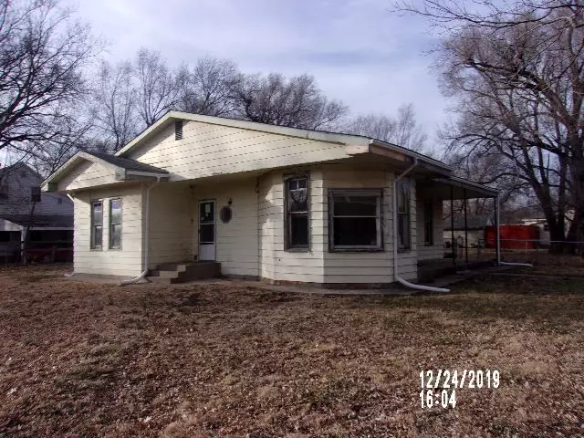 223 S Chautauqua ST, Council Grove, KS 66846