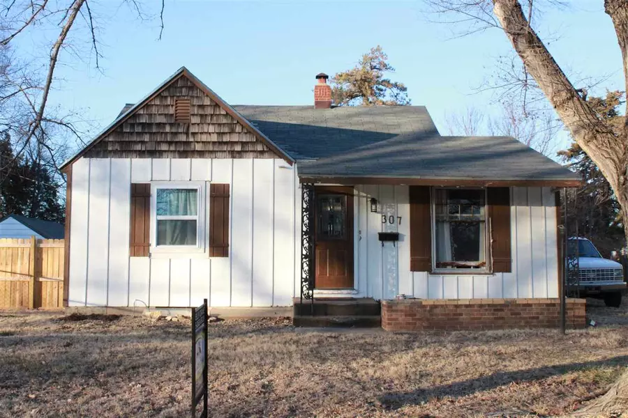 307 NE 13th ST, Abilene, KS 67410