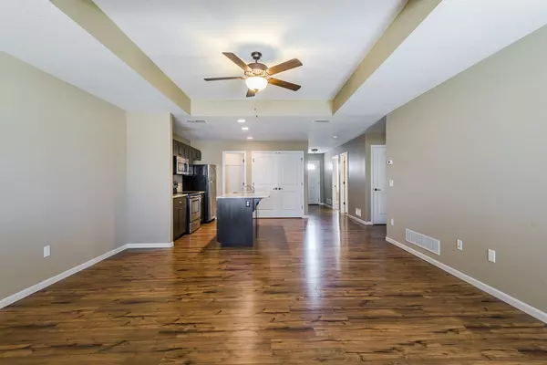 Manhattan, KS 66502,500 Northfield DR