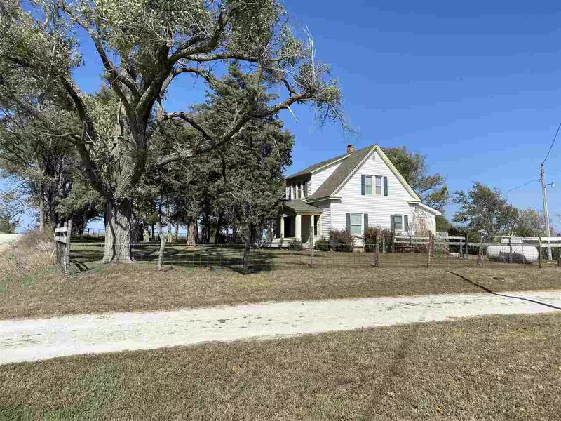 17075 Lincoln Rd., Onaga, KS 66521