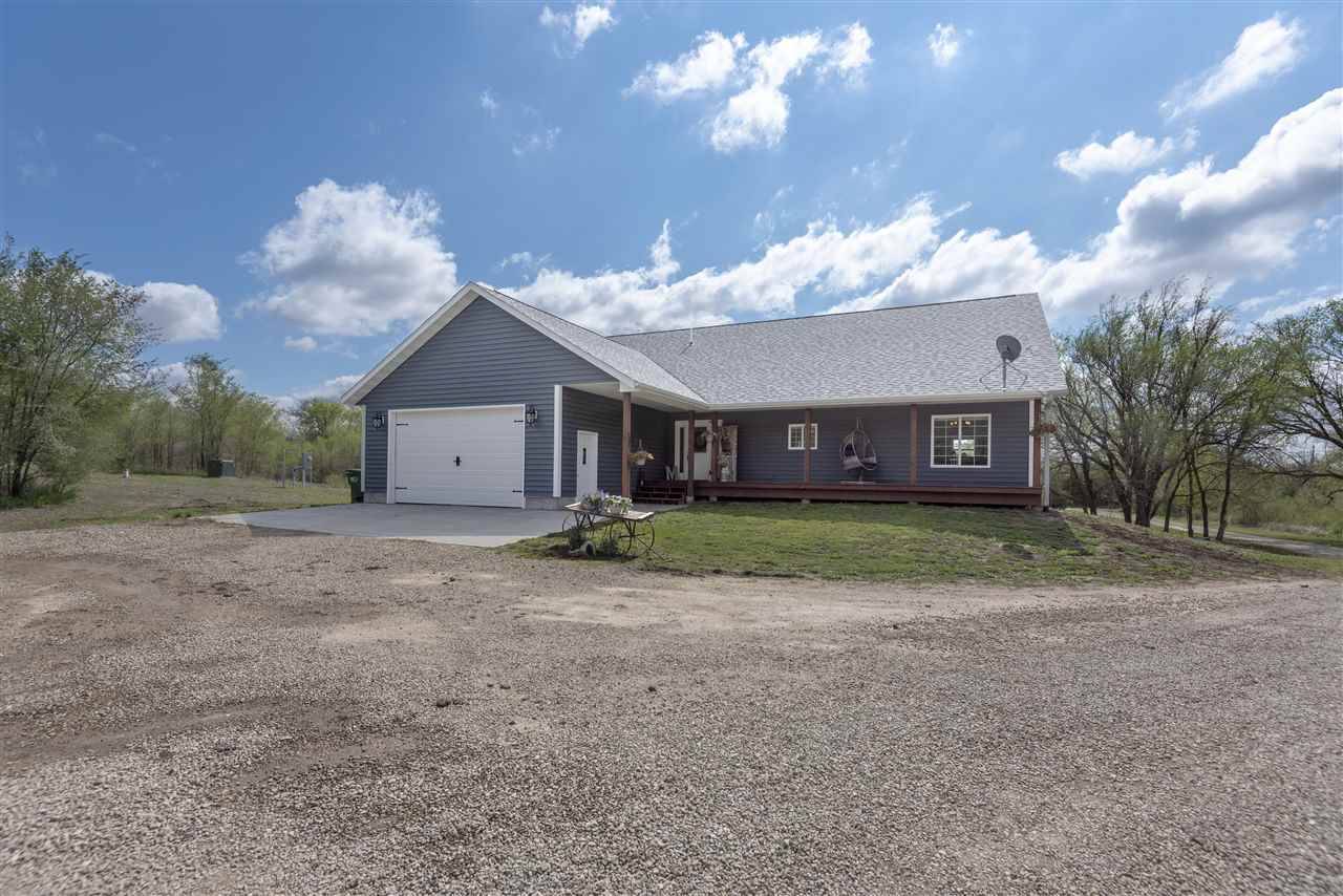 2579 Quail RD, Chapman, KS 67431