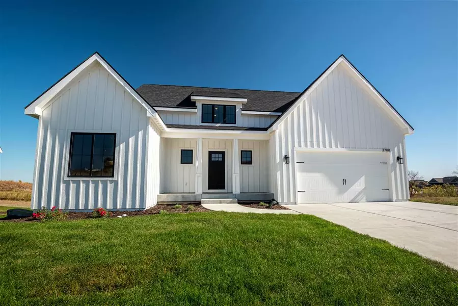3700 Ames CIR, Manhattan, KS 66503