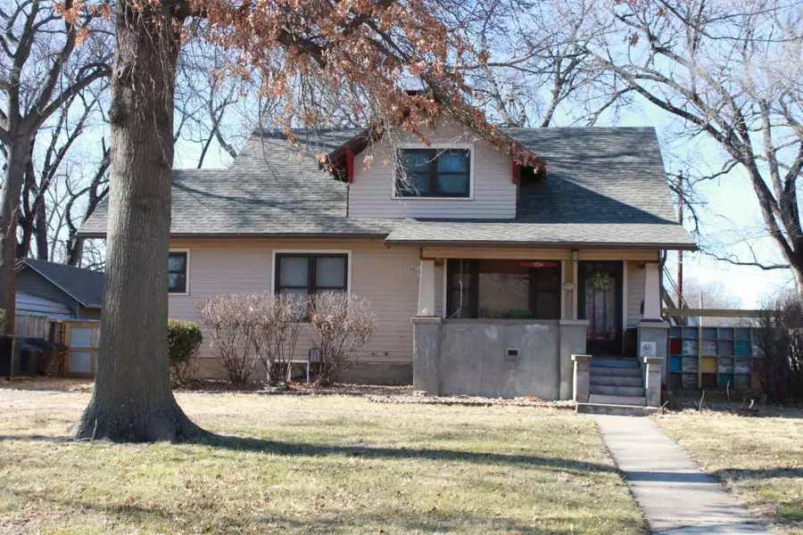 304 N Rogers AVE, Abilene, KS 67410