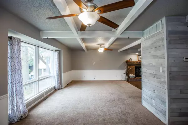 Manhattan, KS 66503,3456 Chimney Rock RD