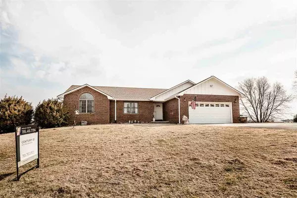 7305 McGeorge RD, Milford, KS 66514