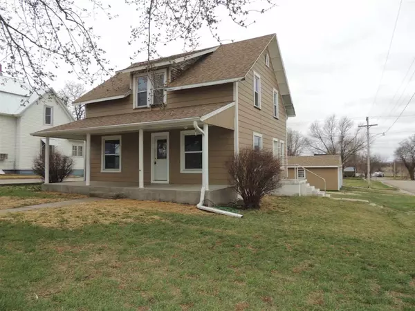 200 E Parallel ST, Clifton, KS 66937