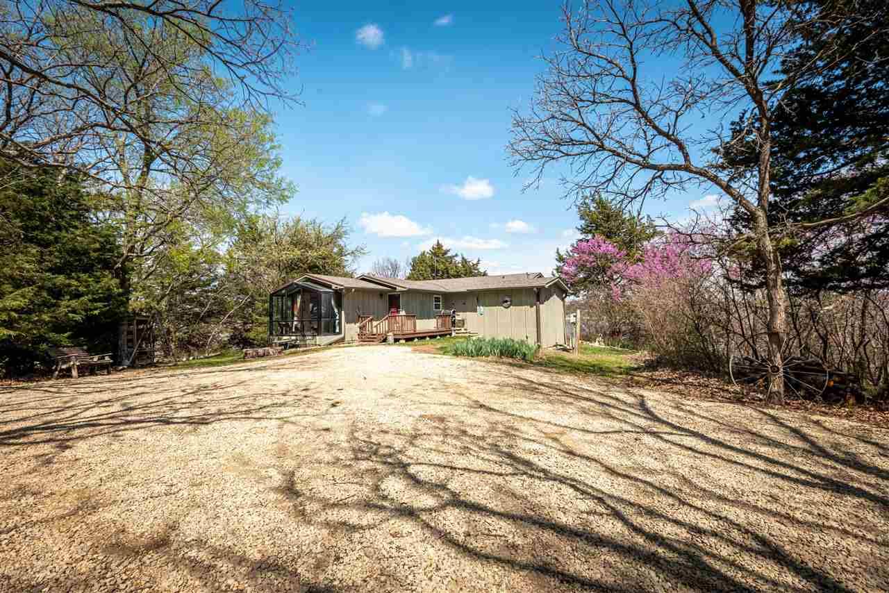 Manhattan, KS 66502,6310 Golden Shores DR
