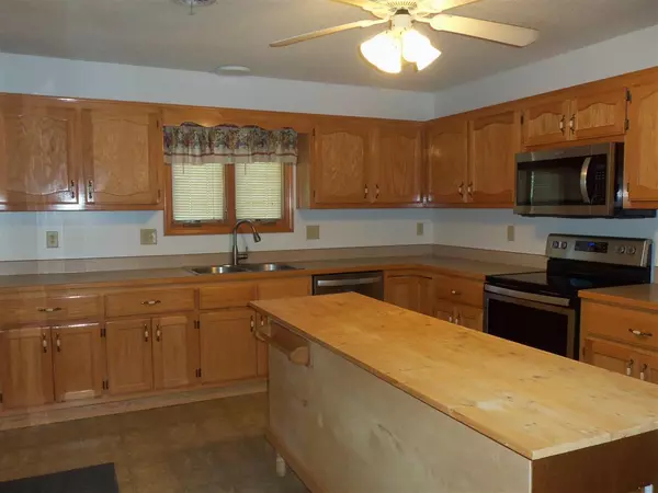 Ogden, KS 66517,510 Bronco Way