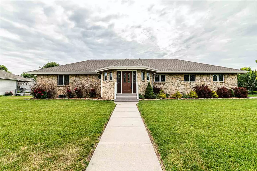 801 N Maple, Abilene, KS 67410