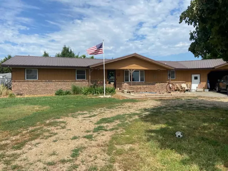 1703 Indy, Abilene, KS 67410