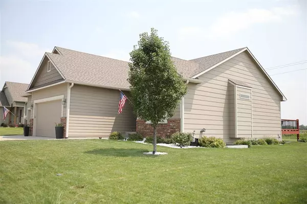 Manhattan, KS 66502,9927 Lavender LN